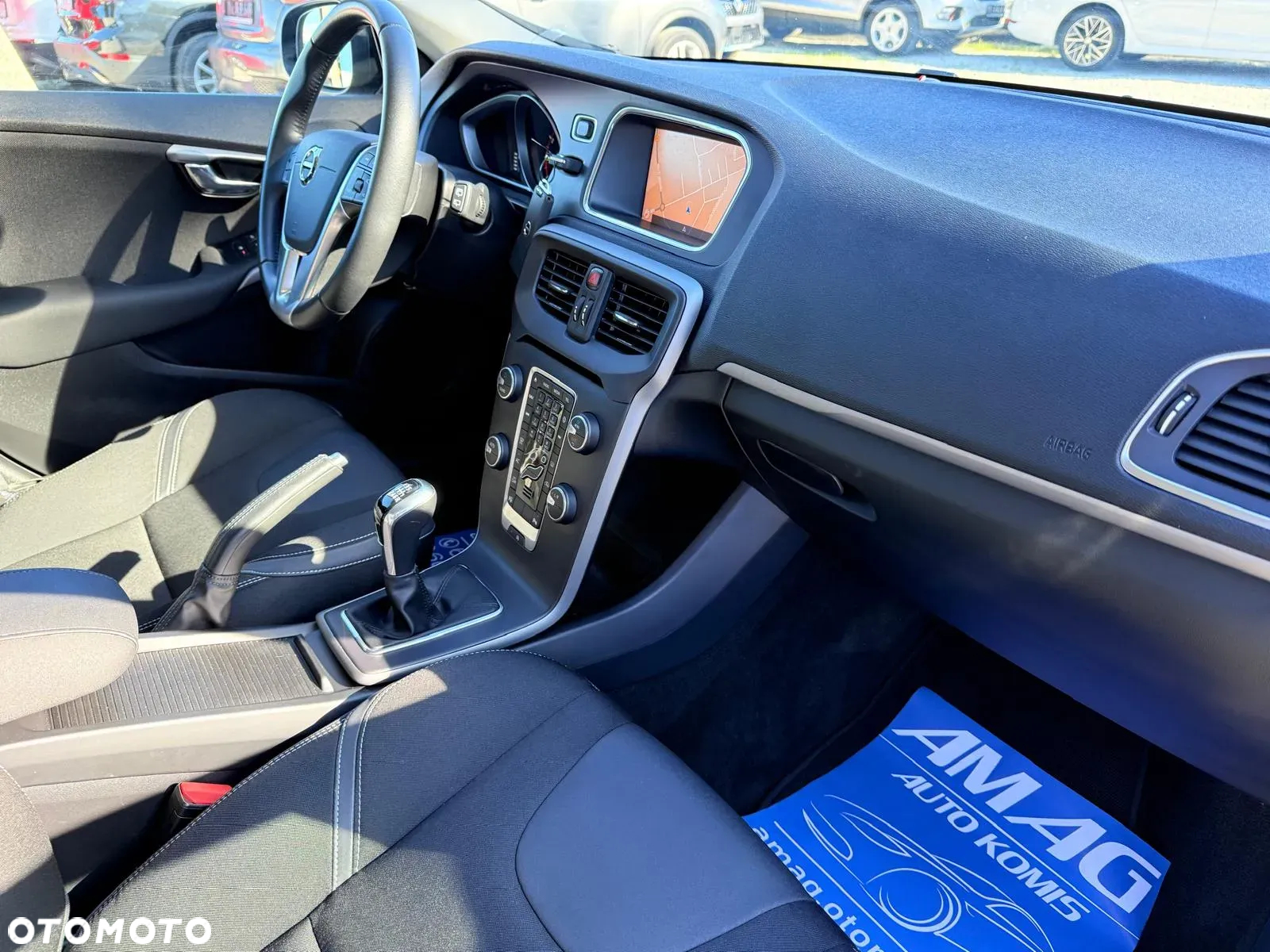Volvo V40 T2 Kinetic - 17
