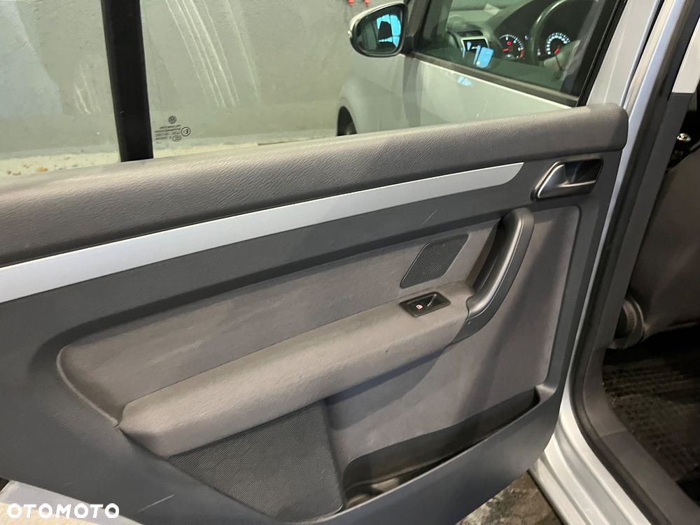 Volkswagen Touran 1.6 TDI DPF Life - 15