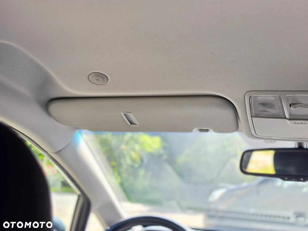 Kia Ceed - 37