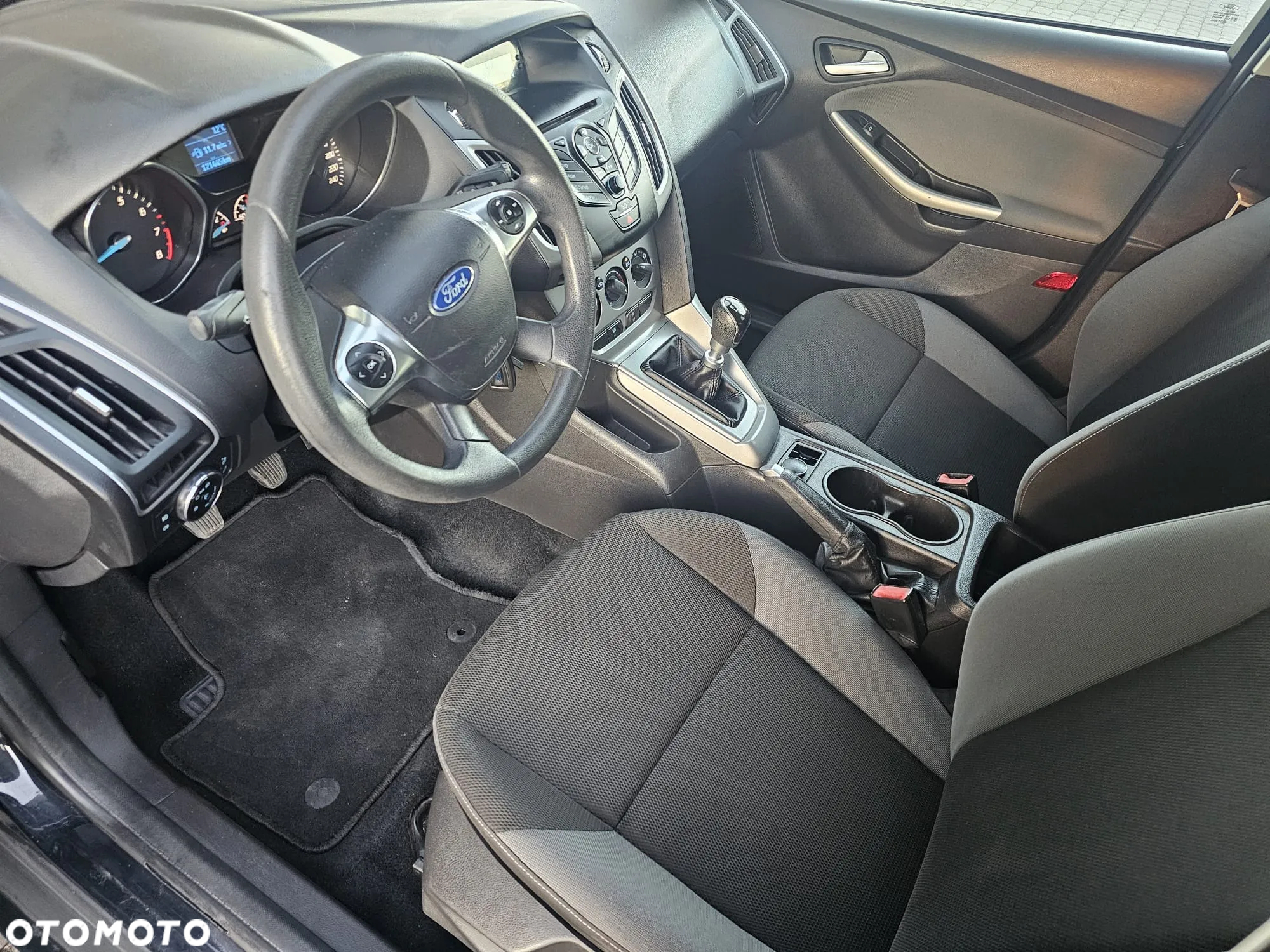 Ford Focus - 8