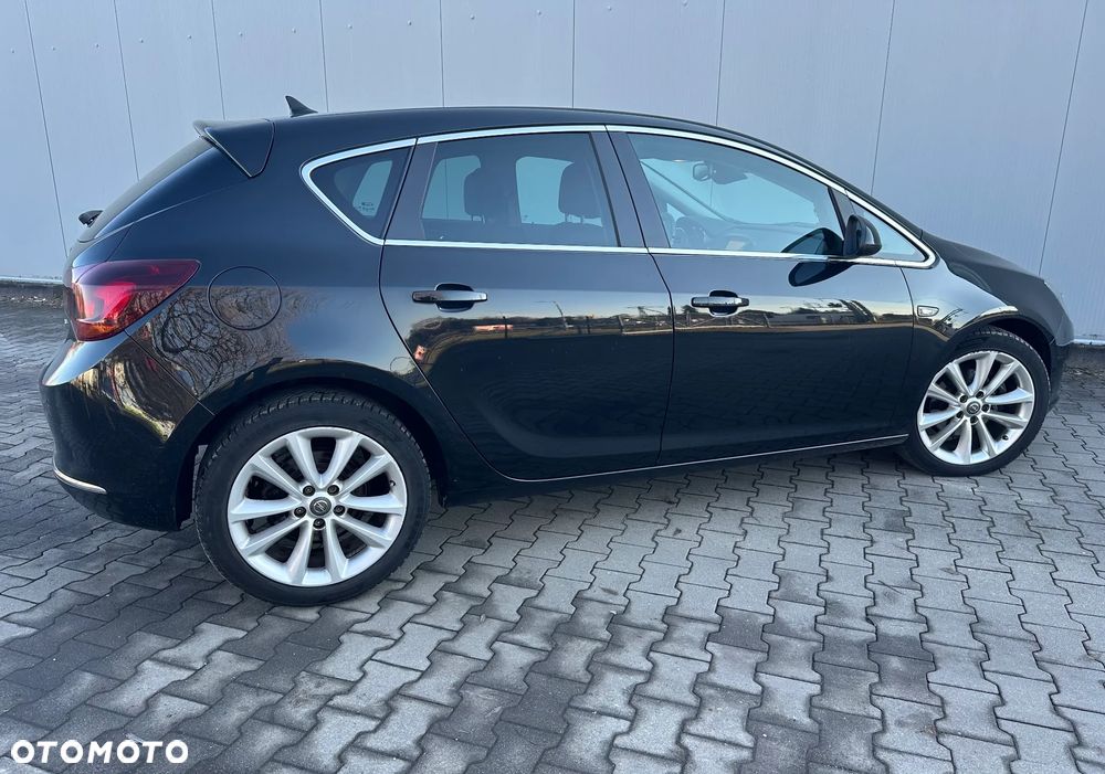 Opel Astra 2.0 CDTI DPF Automatik Exklusiv - 10