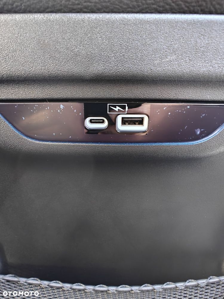 Chrysler Pacifica - 22