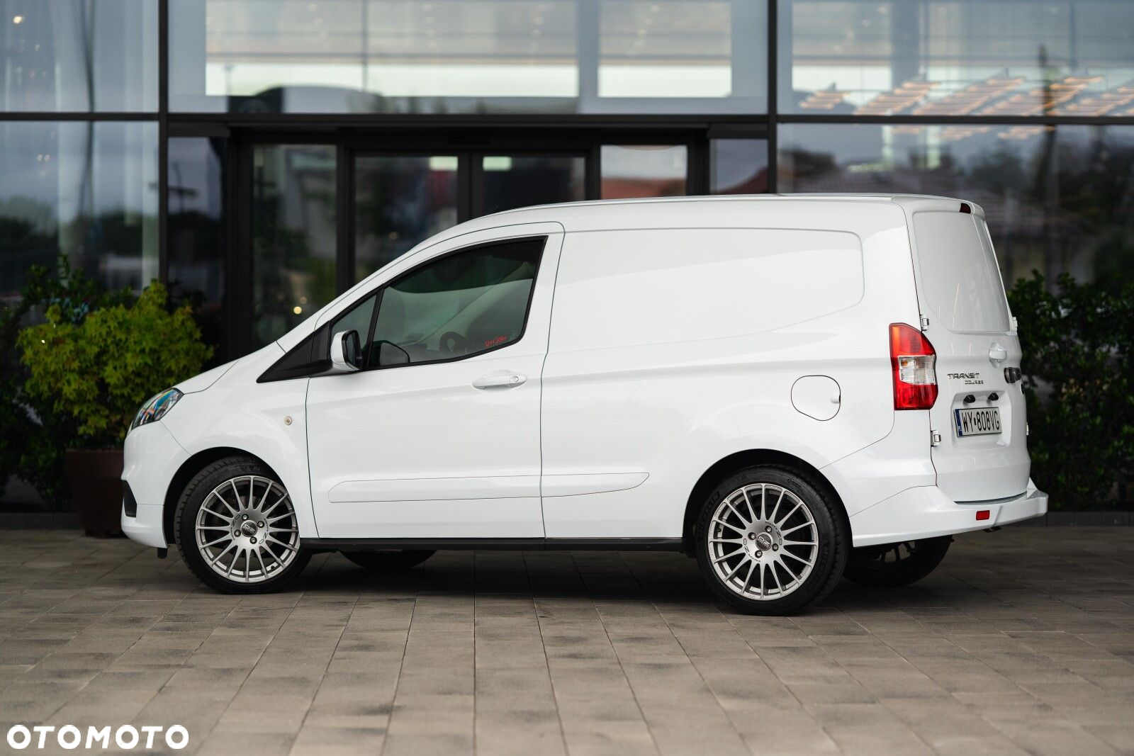 Ford transit-courier EcoBoost Trend - 6