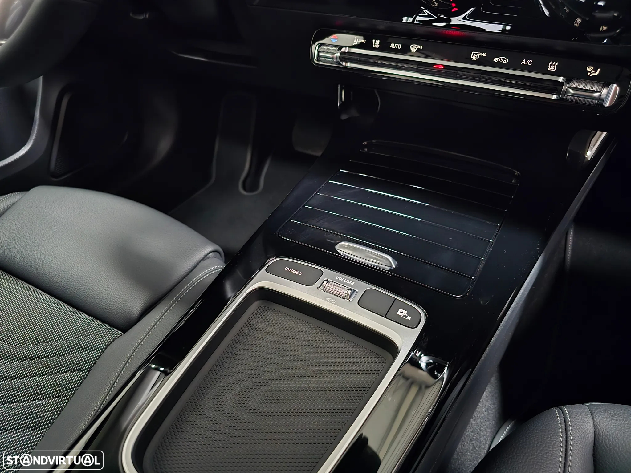 Mercedes-Benz A 250 Limousine e Progressive - 31