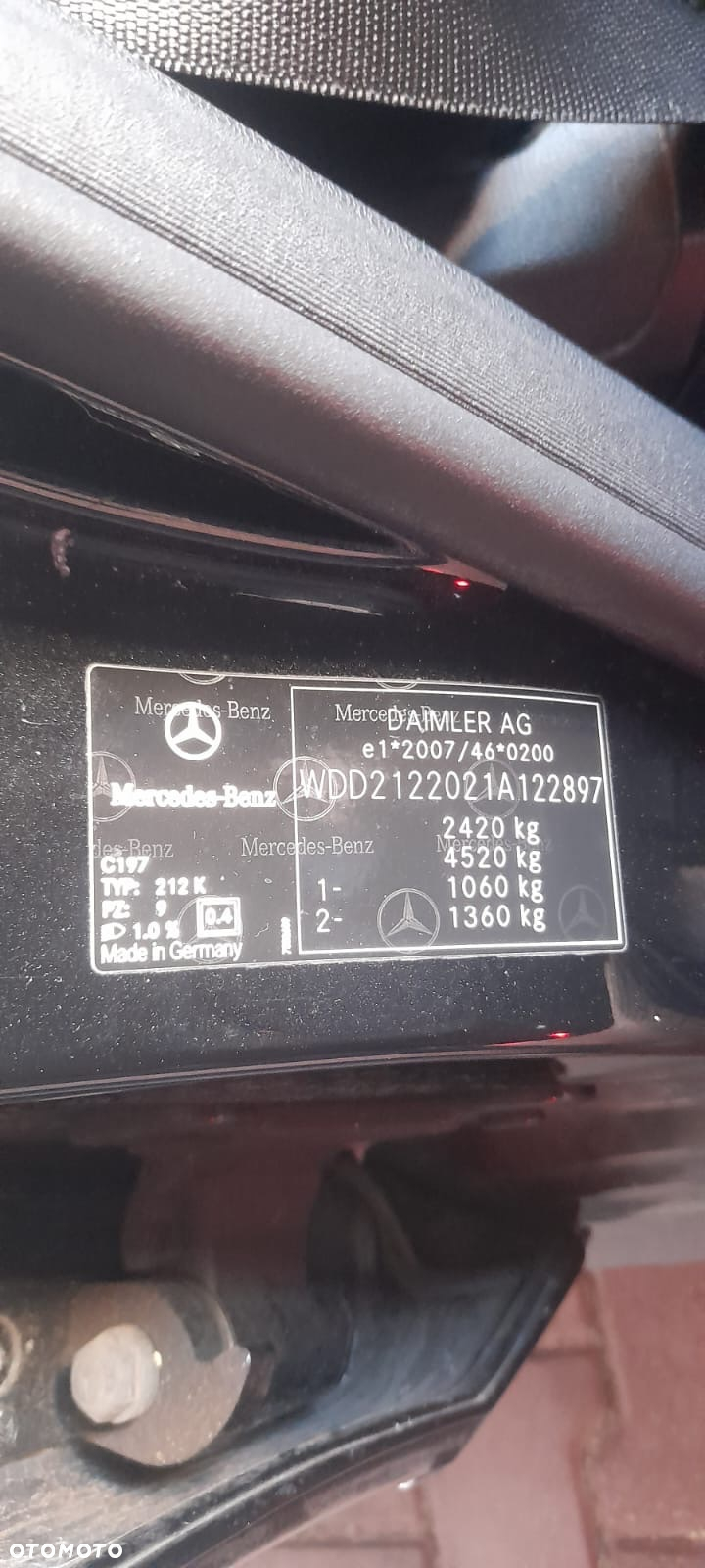 Mercedes-Benz Klasa E 220 T CDI DPF BlueEFFICIENCY Automatik Elegance - 9