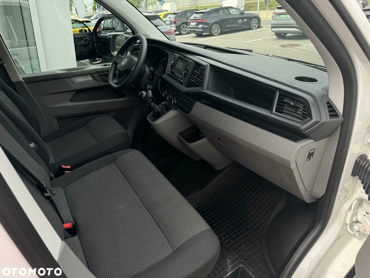 Volkswagen Transporter - 9