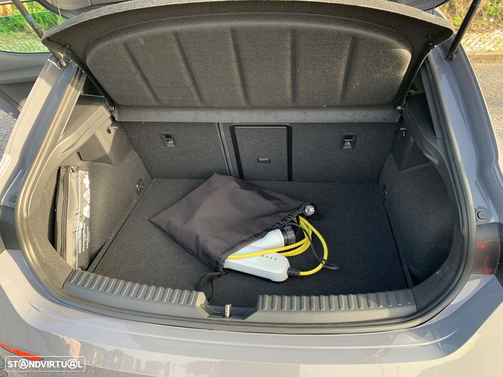 Cupra Leon 1.4 e-Hybrid (180 kW System) VZ - 14