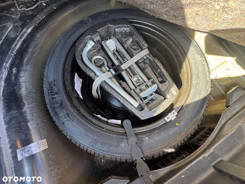 Seat Ibiza SC 1.4 16V Reference - 11