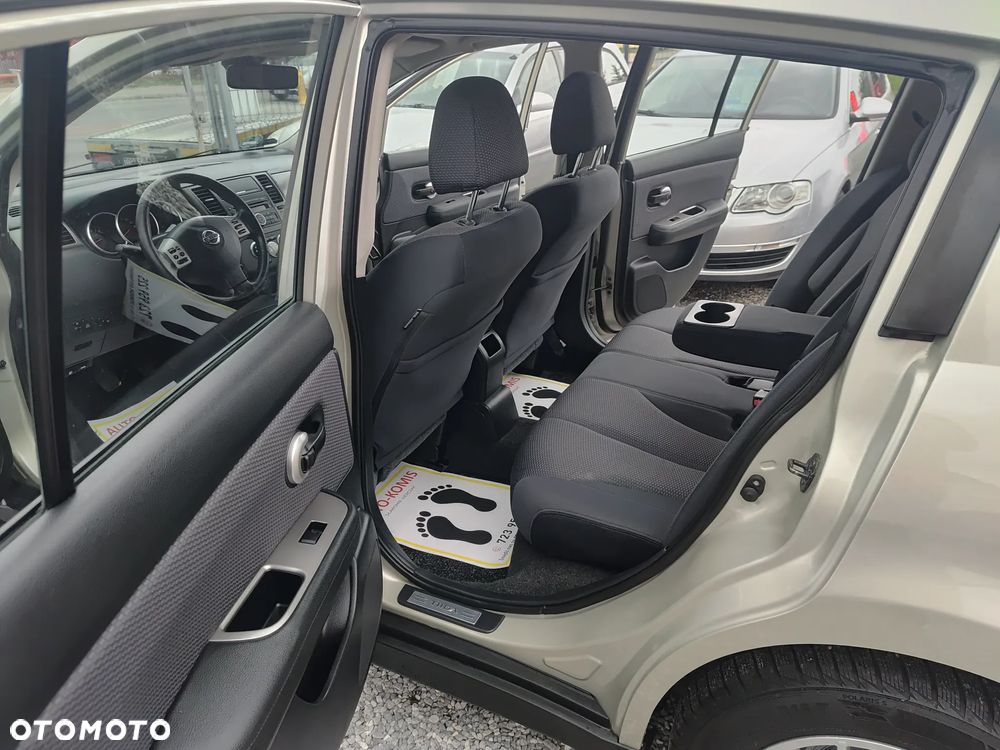 Nissan Tiida 1.6 Acenta - 19
