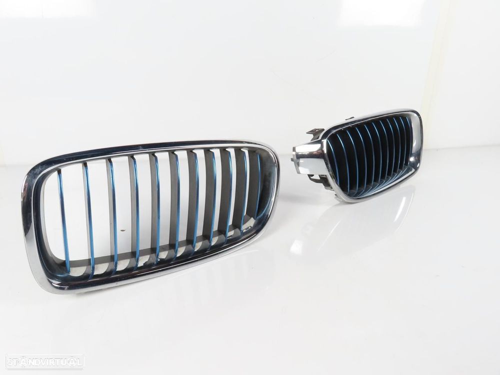Grelha Para-choques Cromada Frente Usado / Original BMW 3 (F30, F80) 51137475967... - 4