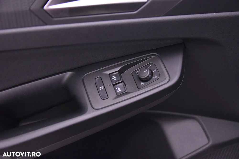Ford Tourneo Connect - 14