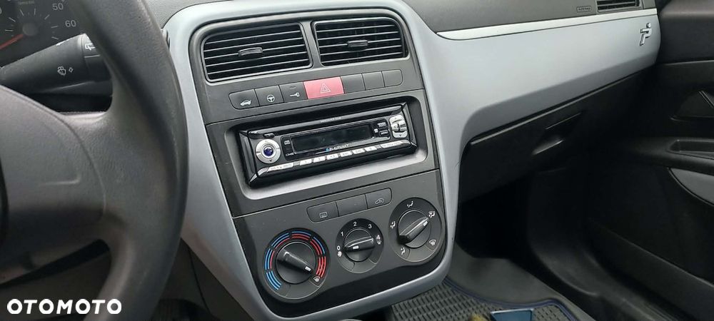 Fiat Punto 1.2 8V Active - 7