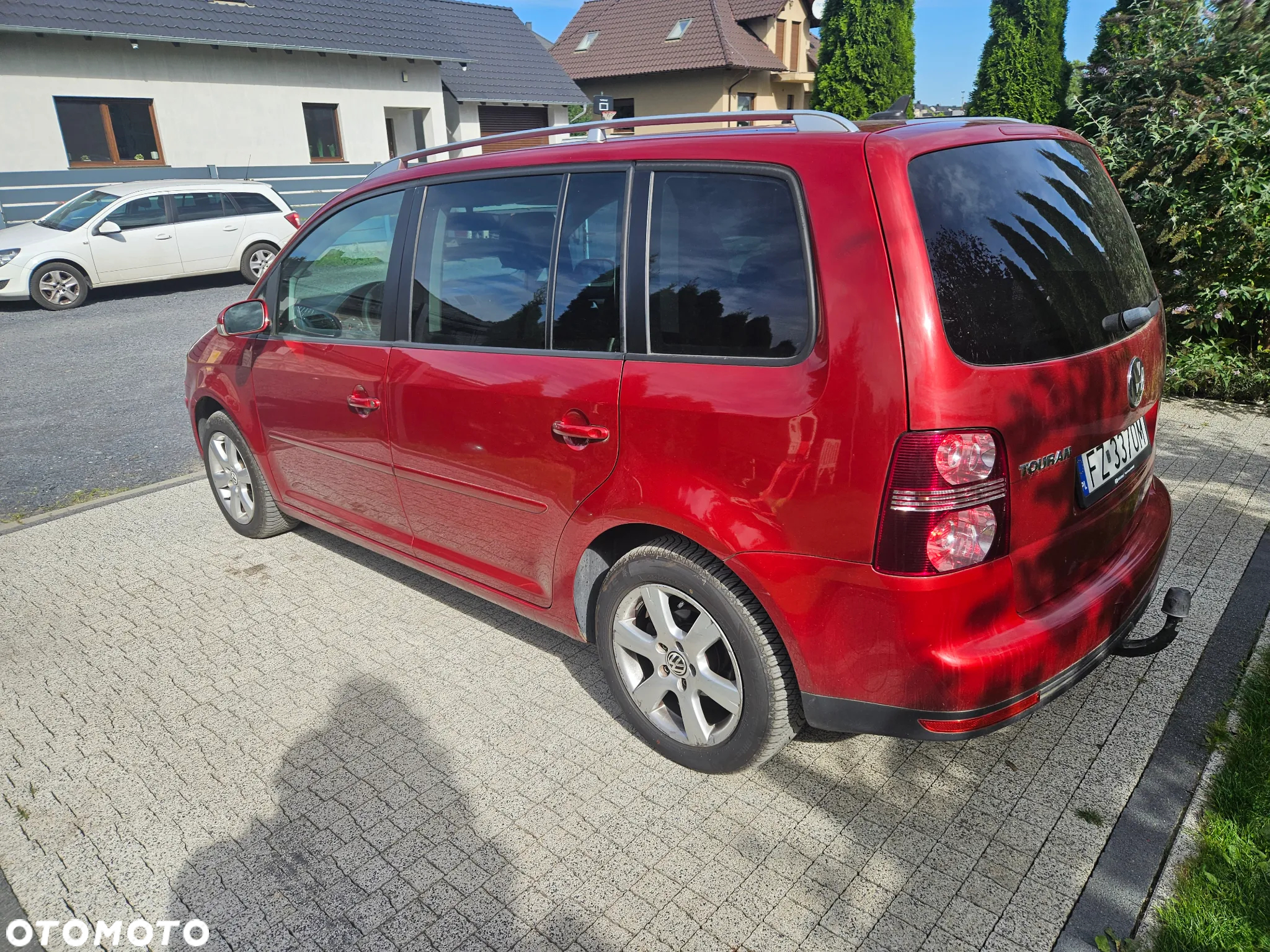Volkswagen Touran 2.0 TDI DPF BlueMotion Technology Comfortline - 6