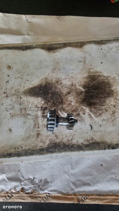 Ośka napędowa alternatora 2.5TDI - 3
