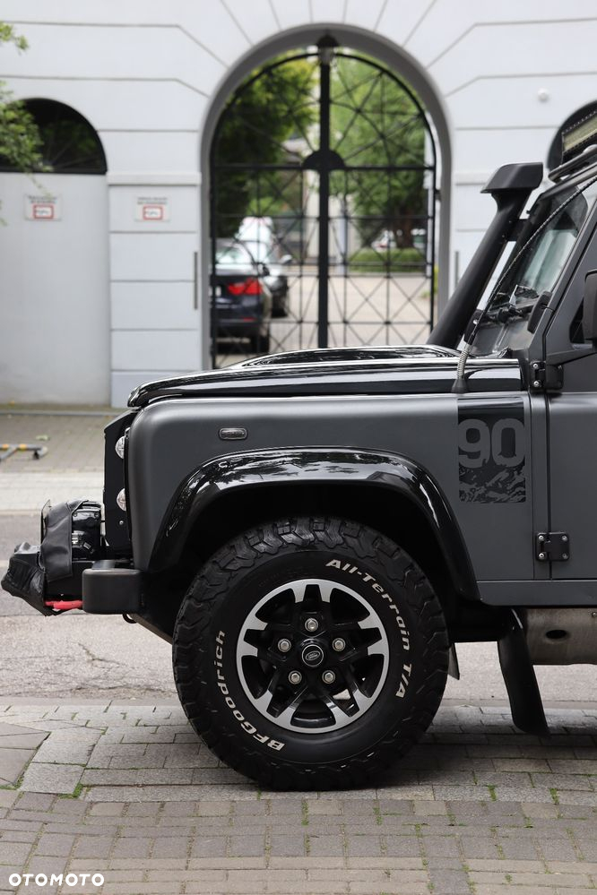 Land Rover Defender 90 2.2 TD4 E - 3