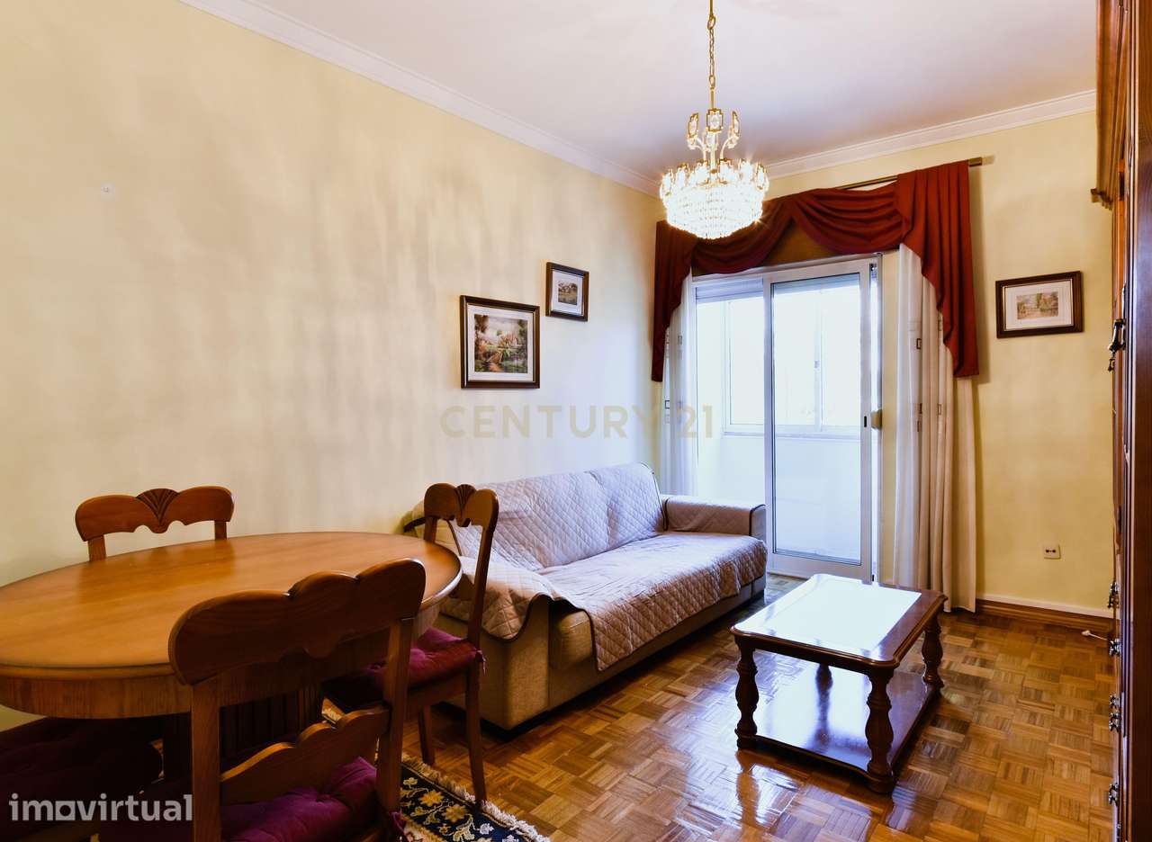 Apartamento T2 na Amadora - Grande imagem: 2/25