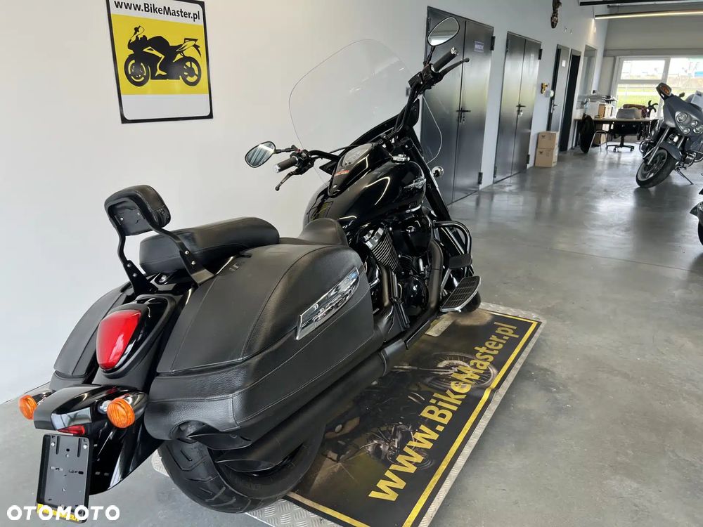 Suzuki Intruder - 6