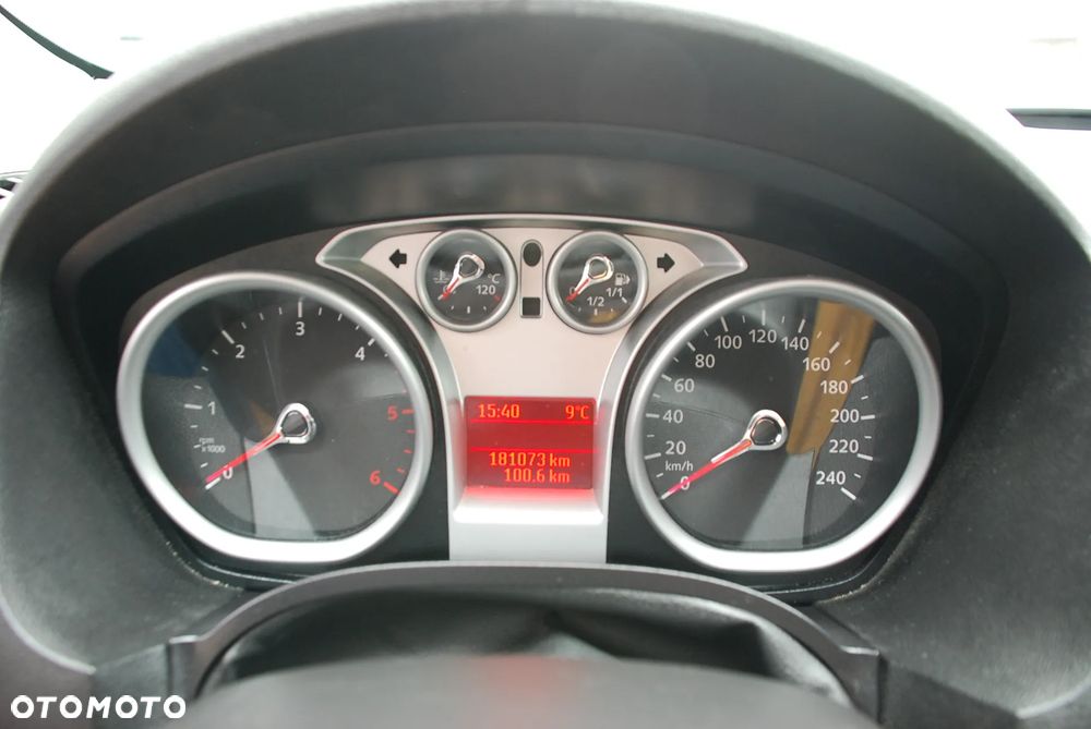 Ford Kuga - 19