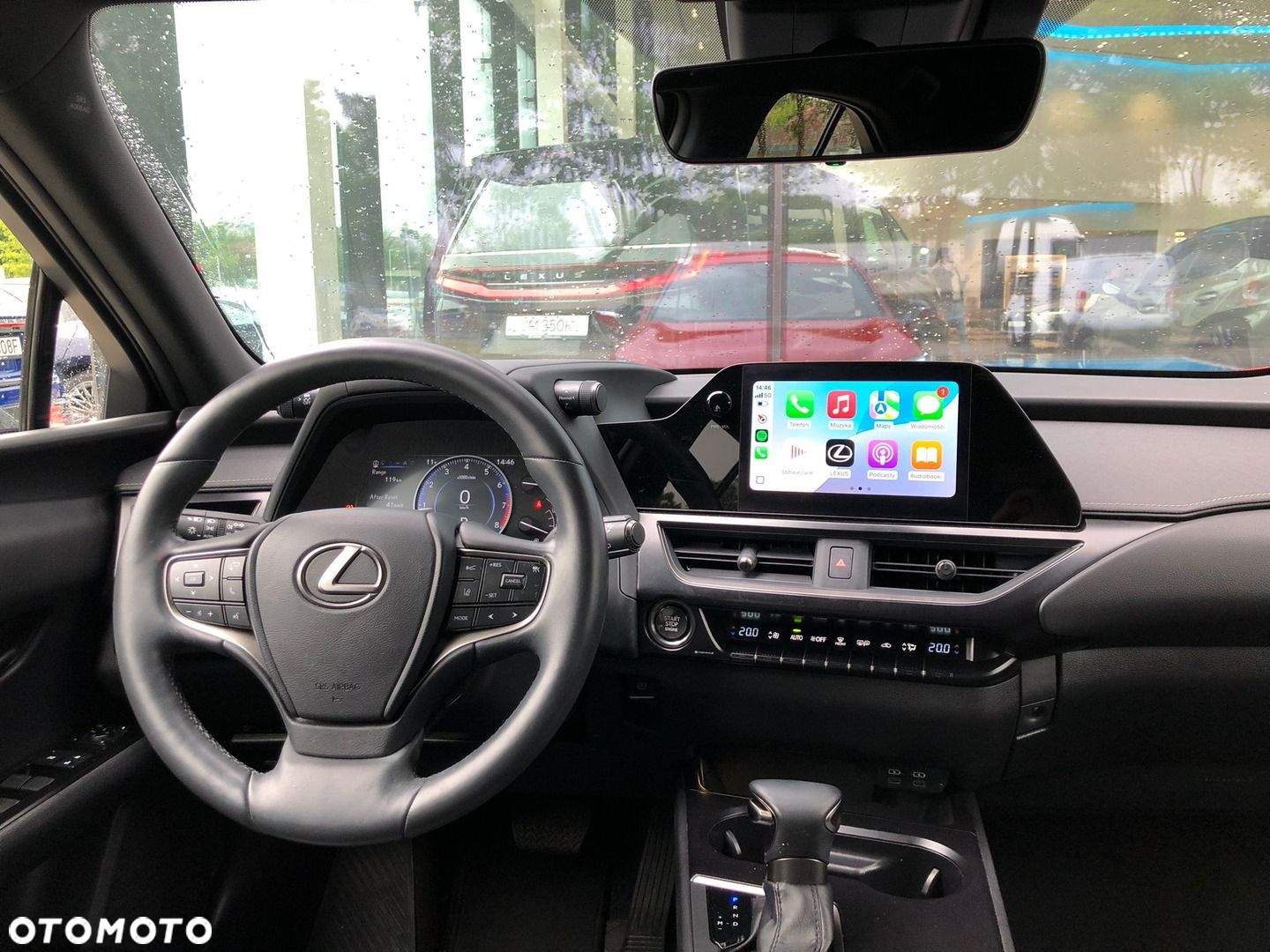 Lexus UX - 5