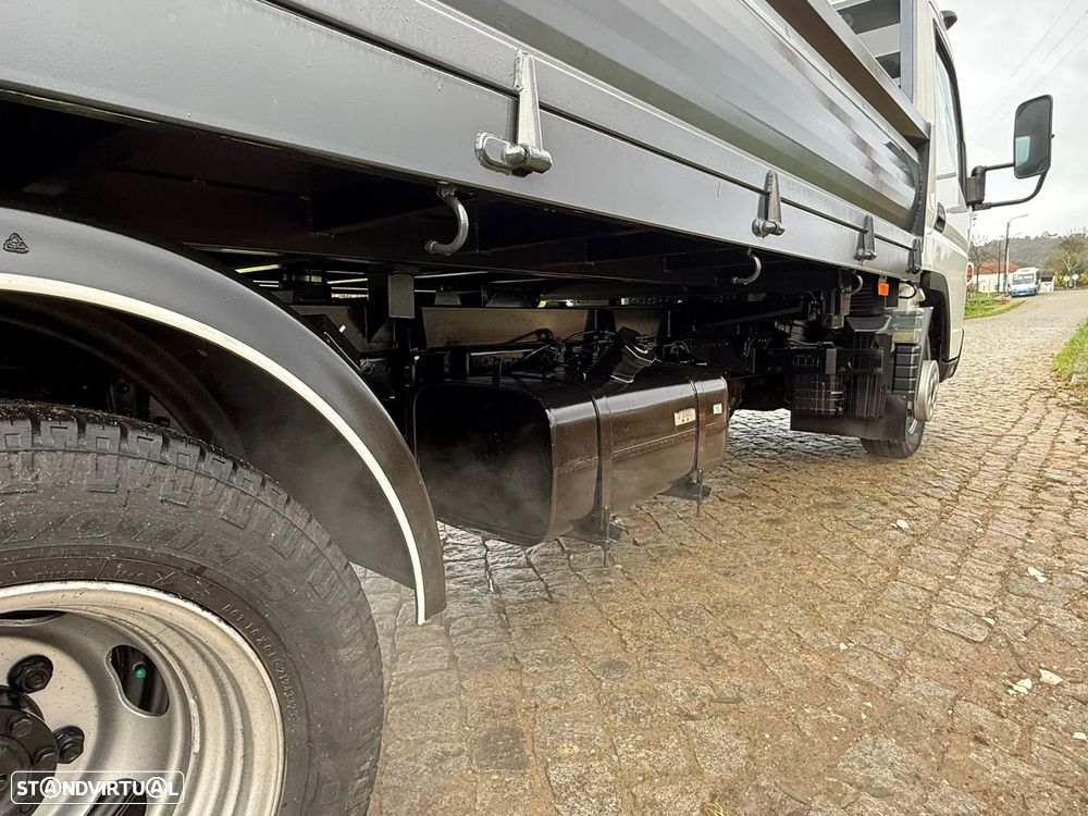 Mitsubishi FUSO/CANTER - 8