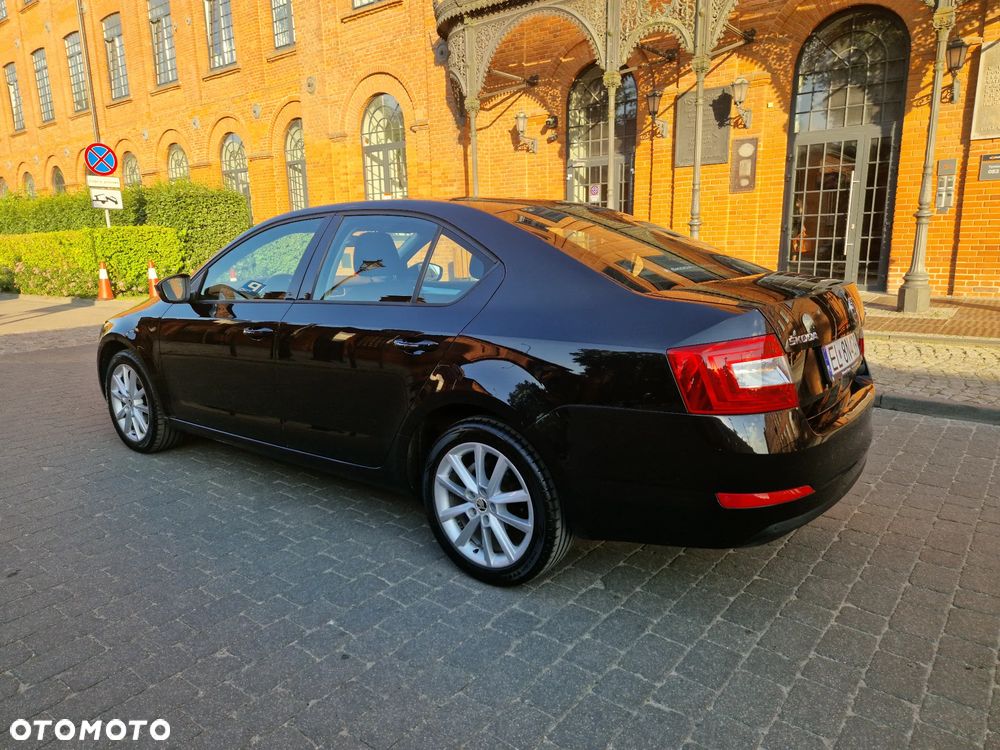 Skoda Octavia 1.4 TSI Ambition DSG - 2