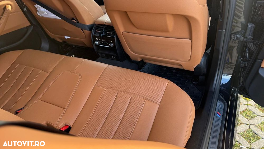 BMW Seria 5 520i Aut. M Sport Edition - 8