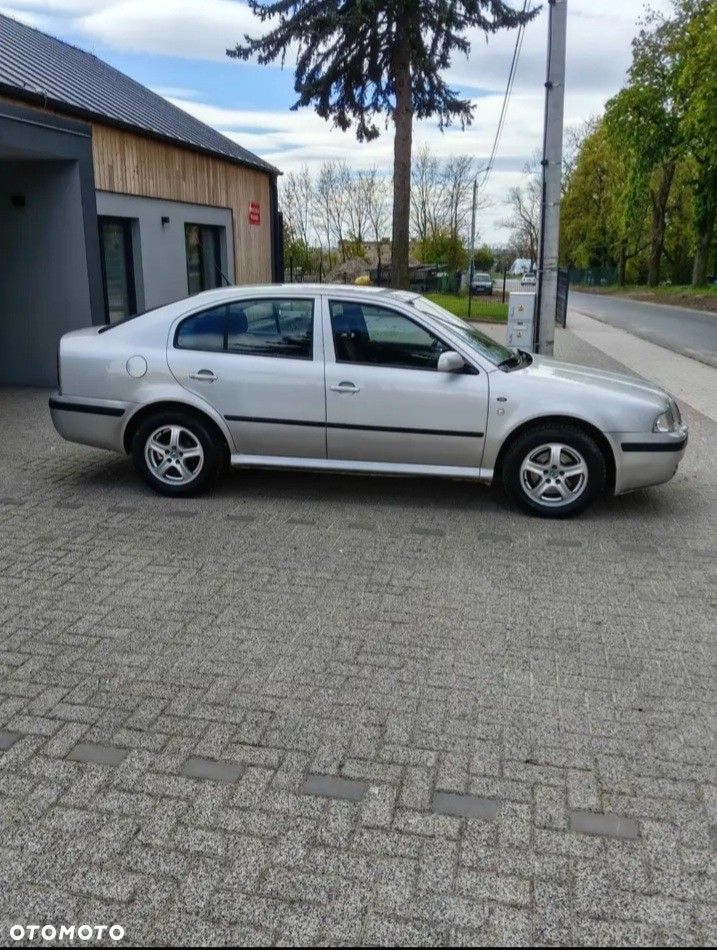 Skoda Octavia 2.0 Elegance - 3