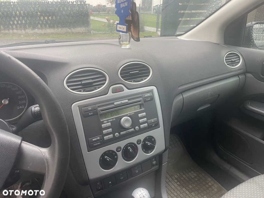 Ford Focus - 8
