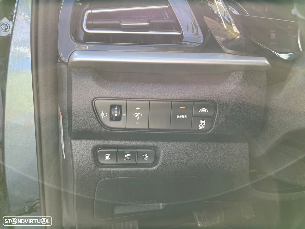 Kia Niro 1.6 GDi HEV Urban - 19