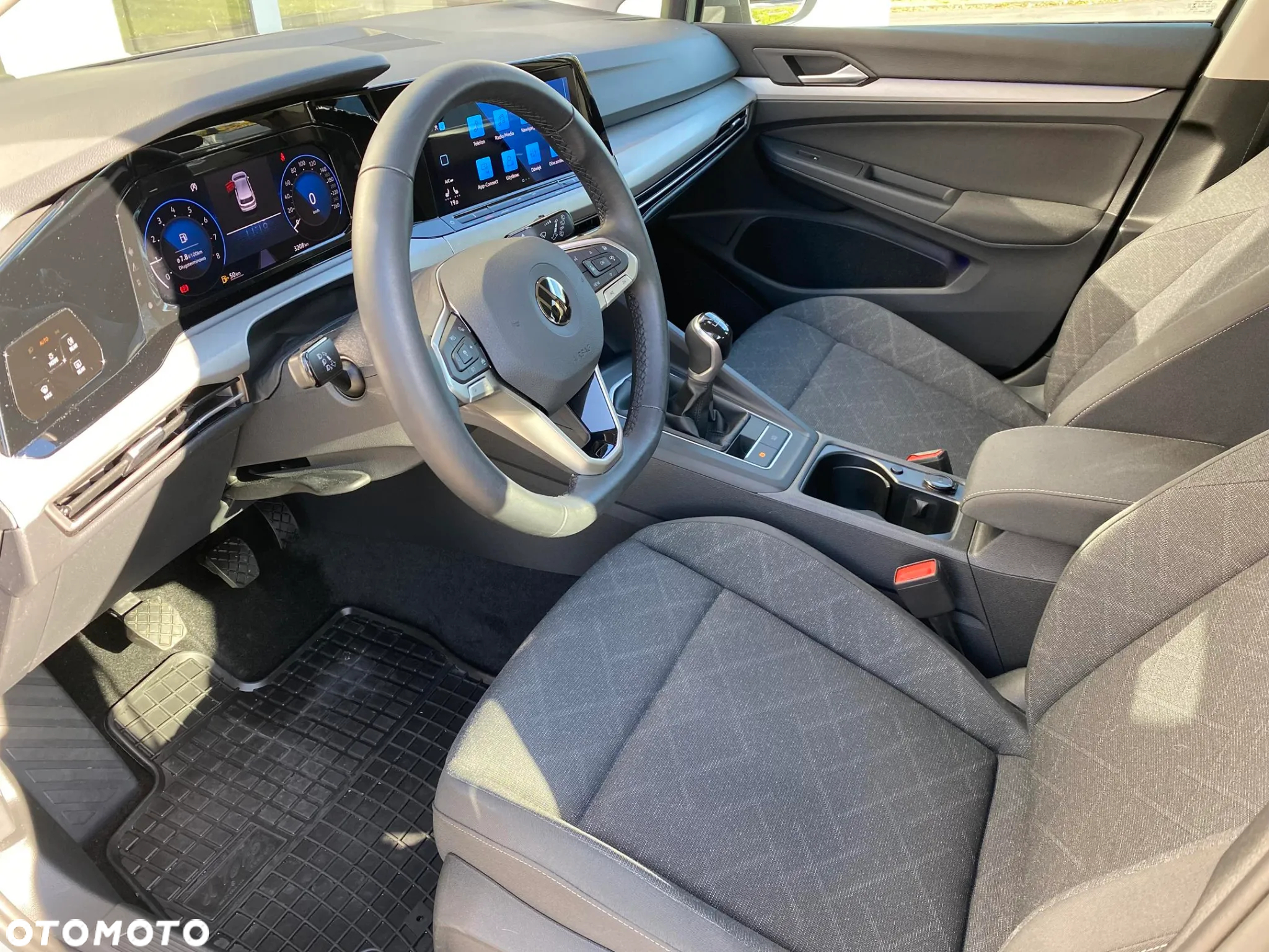 Volkswagen Golf VIII 1.5 TSI EVO Life - 9