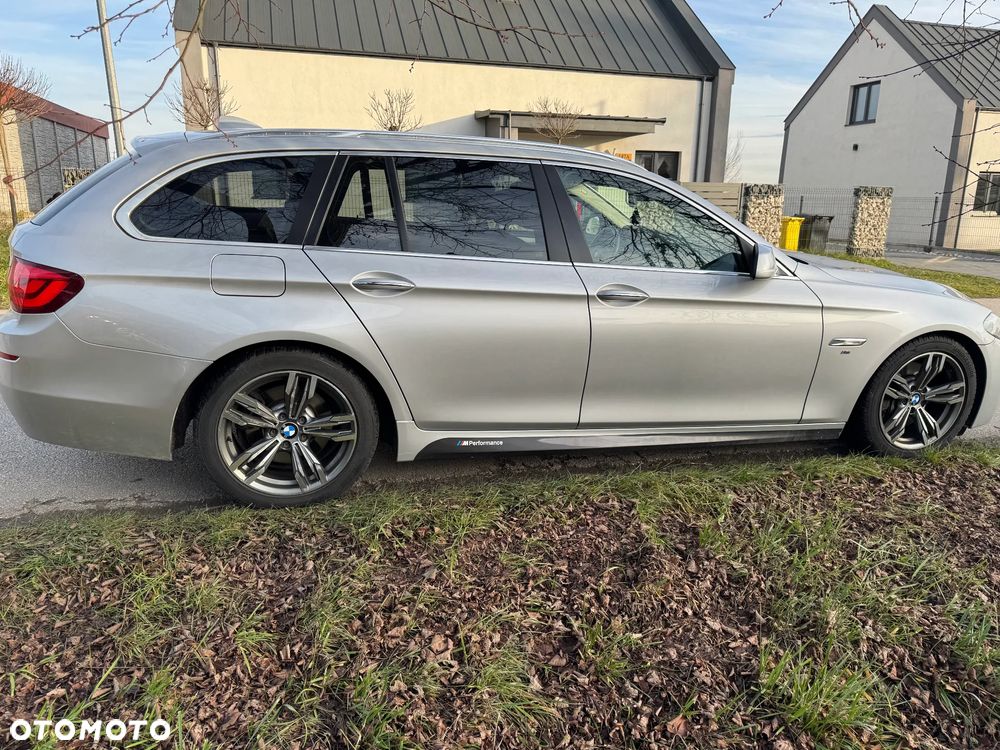 BMW Seria 5 525d - 2
