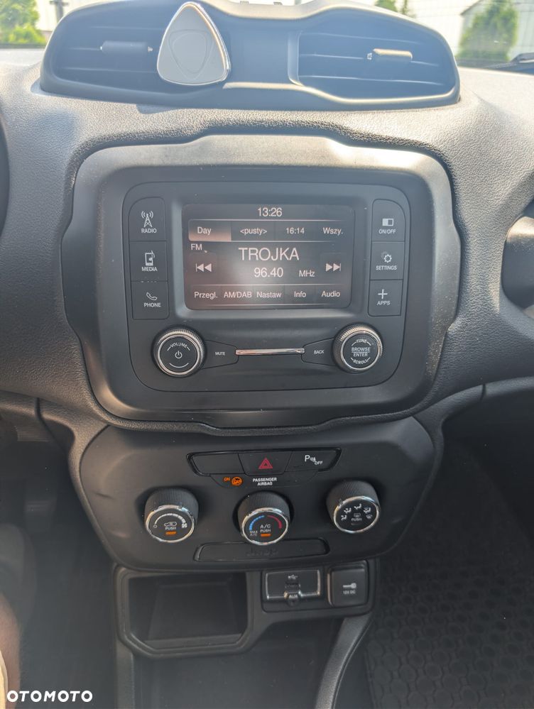 Jeep Renegade 1.6 E-TorQ Sport FWD - 20