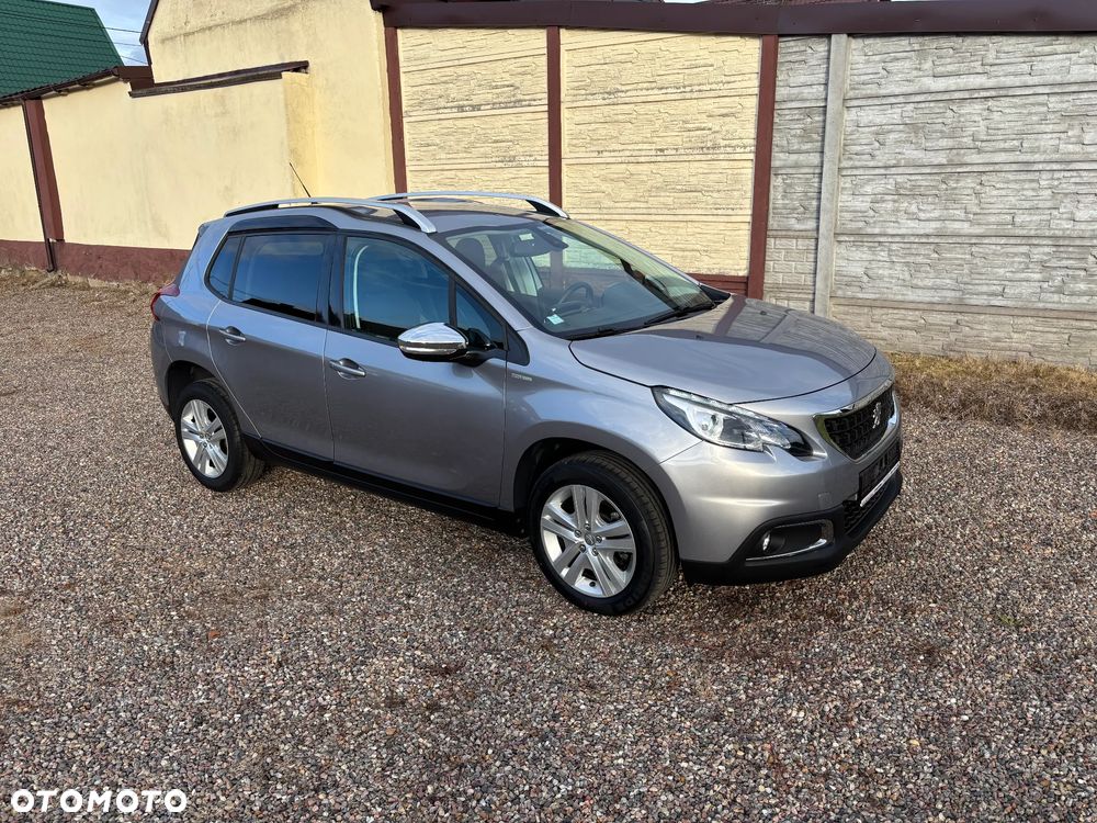 Peugeot 2008 PureTech 82 Style - 17