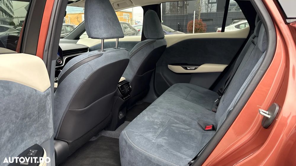 Lexus RZ 450e AWD Luxury - 12