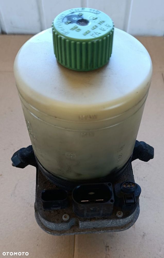 Audi A2 pompa wspomagania 1,4TDI 8Z0423156F - 1