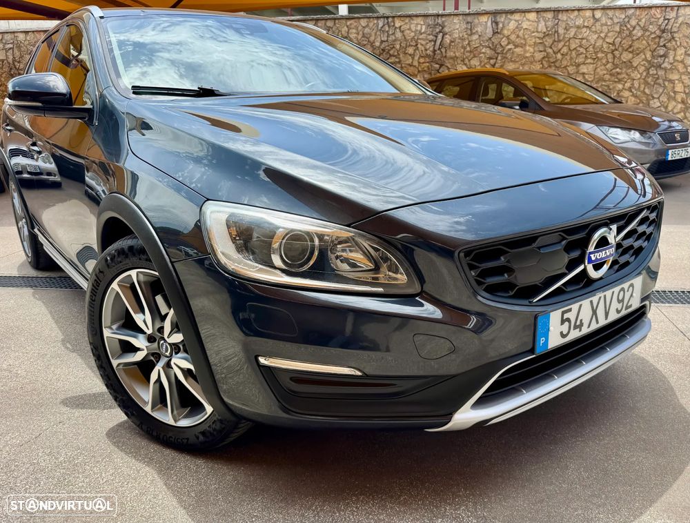 Volvo V60 Cross Country D3 Summum - 3
