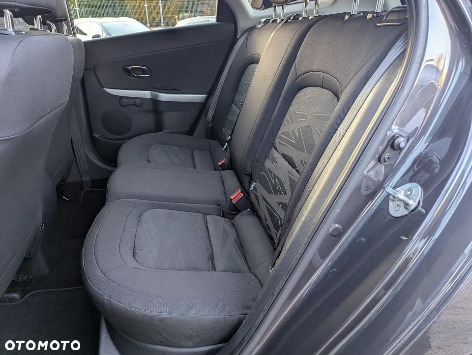 Kia Ceed 1.4 CRDi 90 Edition 7 - 23