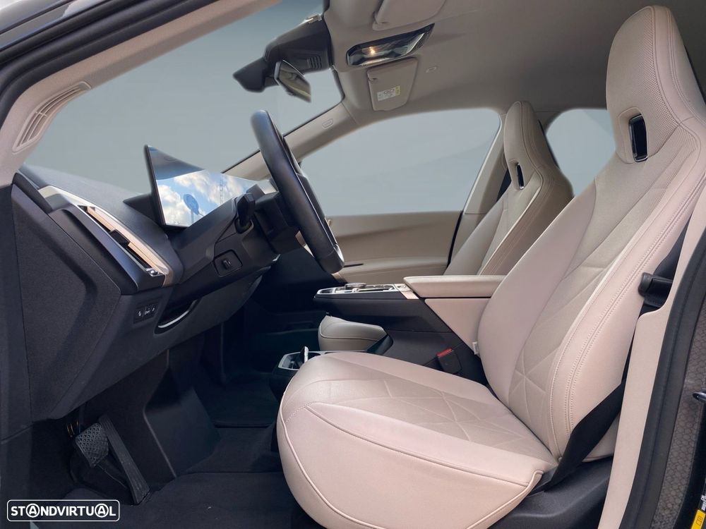 BMW iX xDrive 40 Pack Desportivo - 3