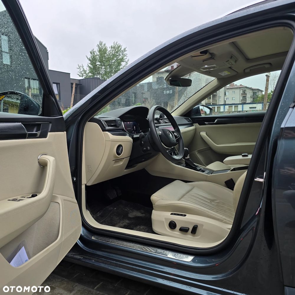 Skoda Superb 2.0 TDI SCR Style DSG - 12