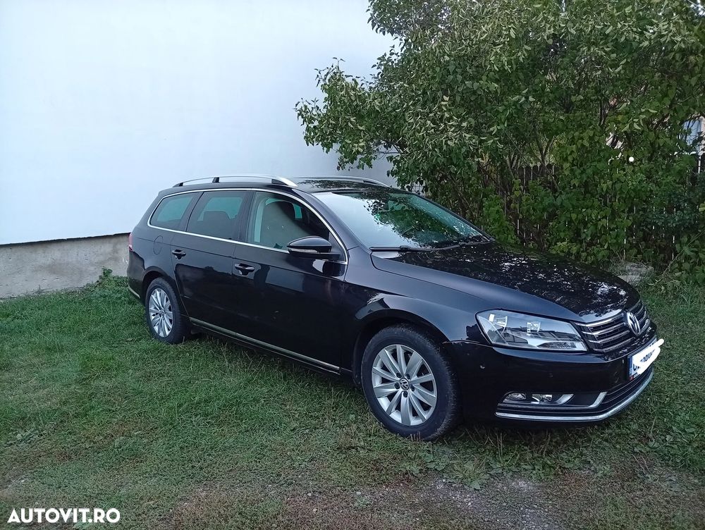 Volkswagen Passat - 1
