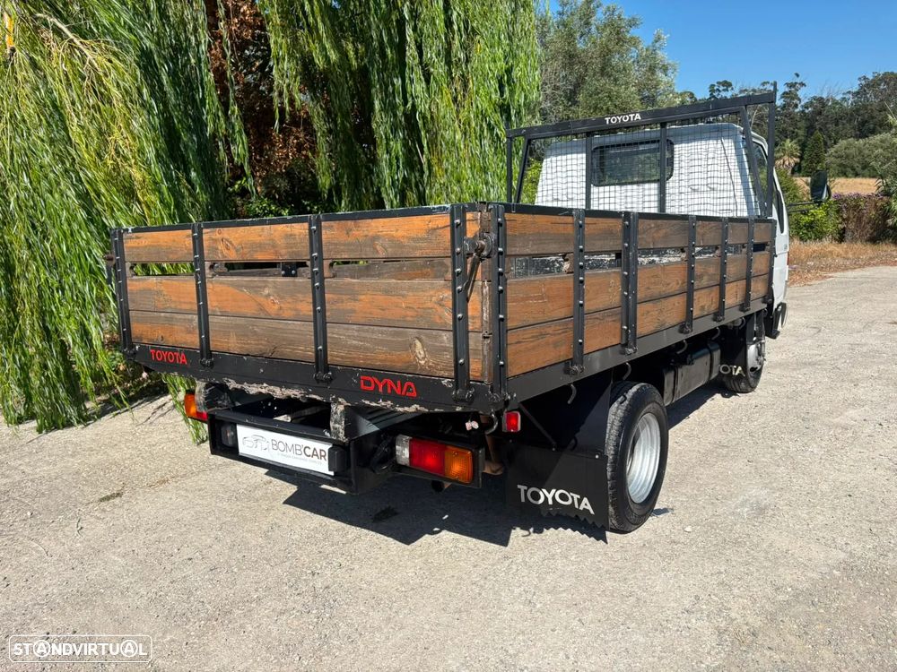 Toyota Dyna 150 2.8 - 17