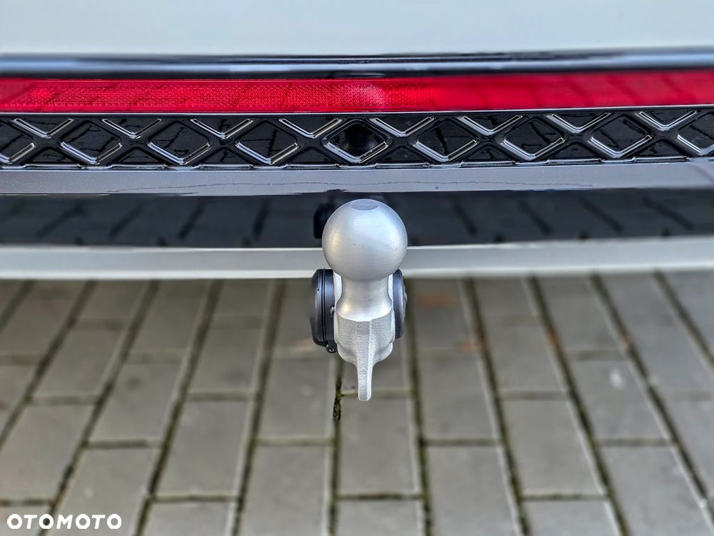 Volkswagen Passat Variant 1.5 TSI eHybrid PHEV 200kW R-Line Plus DSG - 20