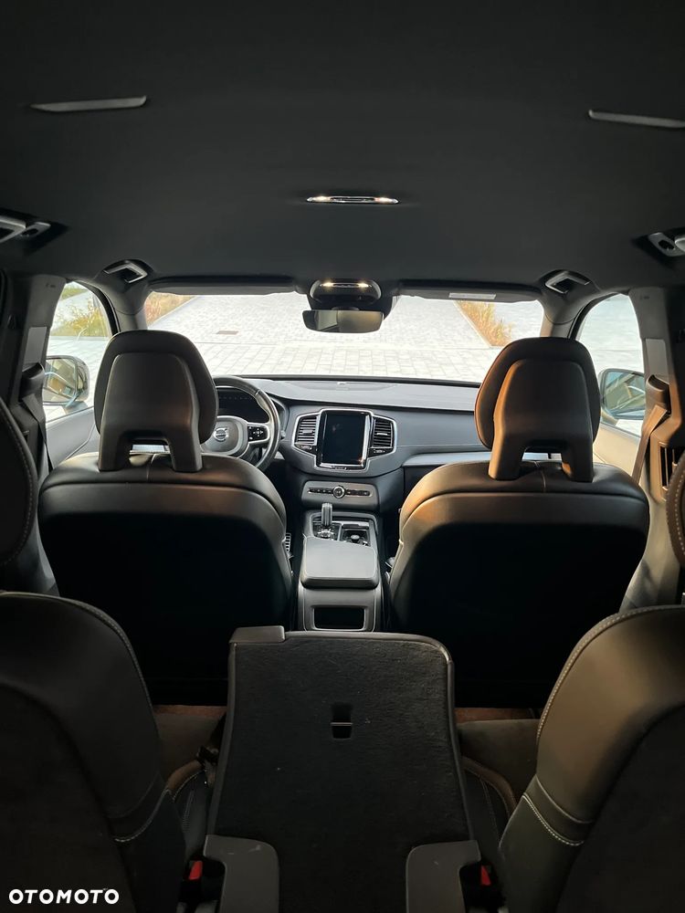 Volvo XC 90 - 23