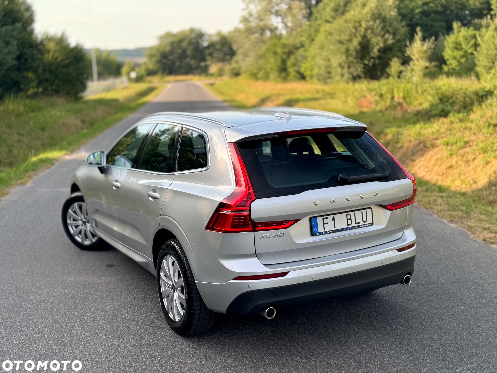 Volvo XC 60 D4 AWD Geartronic Momentum - 32