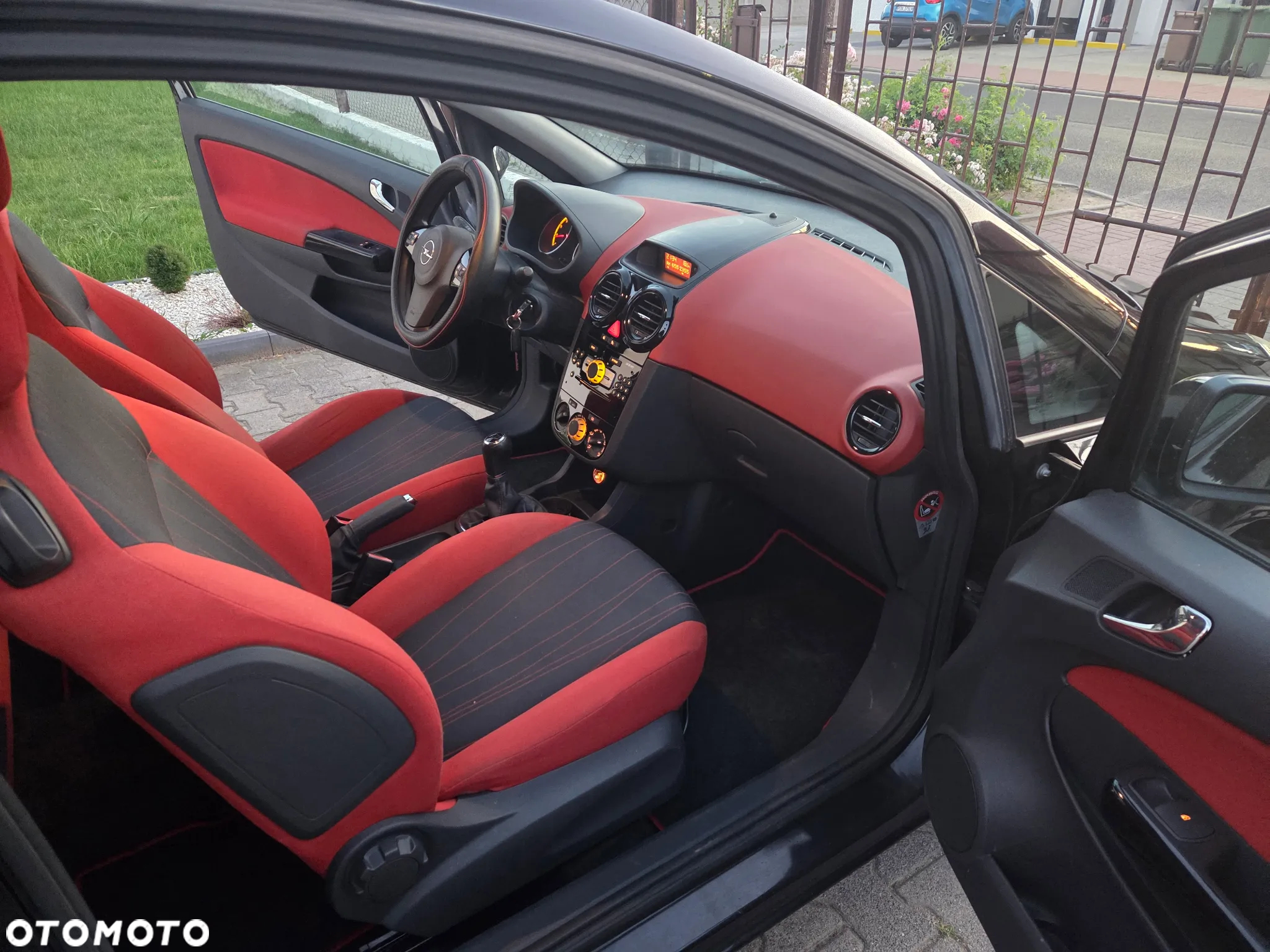 Opel Corsa 1.2 16V Sport - 27