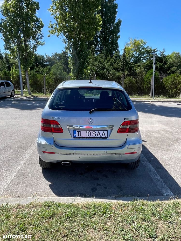 Mercedes-Benz B 200 CDI - 4
