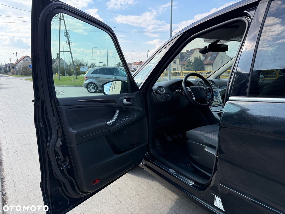 Ford Galaxy 2.0 TDCi DPF Titanium - 26