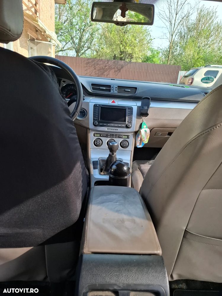 Volkswagen Passat 2.0 TDI Highline - 11