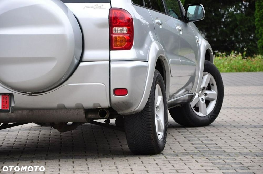 Toyota RAV4 2.0 VVT-i 4x4 - 17