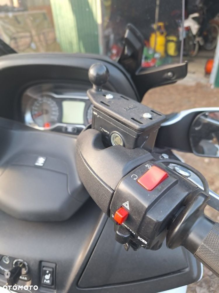 Suzuki Burgman - 6